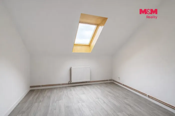 Prodej bytu 3+1, Dobev - Stará Dobev, 73 m2