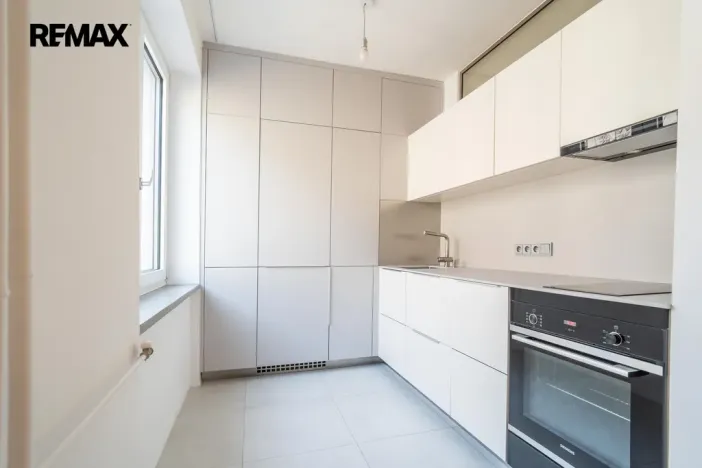 Pronájem bytu 2+kk, Praha - Libeň, V zahradách, 48 m2