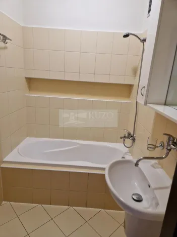 Prodej bytu 3+1, Znojmo, Vídeňská třída, 79 m2