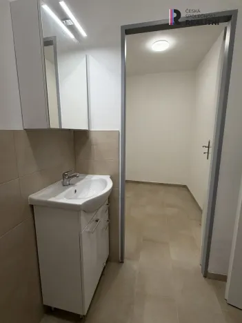 Pronájem bytu 3+kk, Vroutek, Kryrská, 96 m2