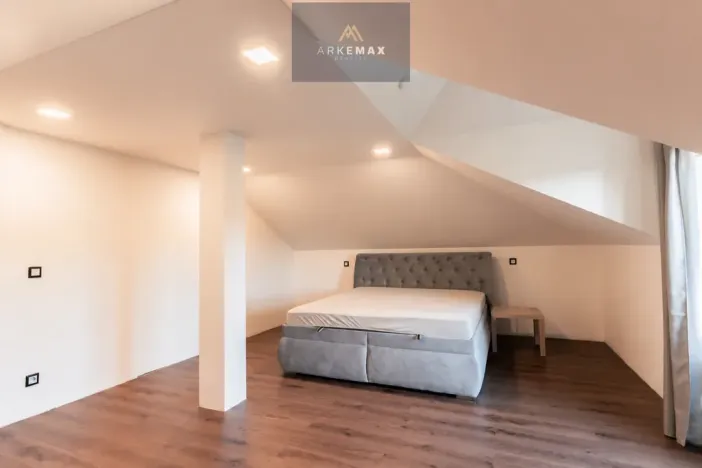 Prodej rodinného domu, Petrovice u Karviné - Prstná, 398 m2