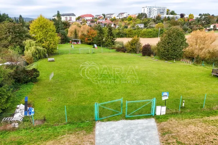 Prodej komerčního pozemku, Rosice, Sportovní, 3658 m2