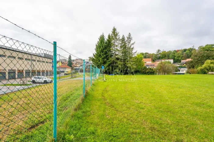 Prodej komerčního pozemku, Rosice, Sportovní, 3658 m2