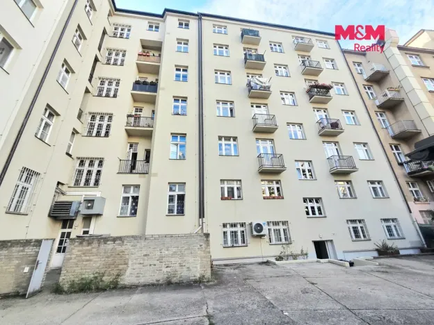 Prodej bytu 2+1, Praha - Bubeneč, Vítězné náměstí, 51 m2
