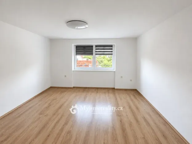 Prodej bytu 2+1, Znojmo, Hálkova, 68 m2