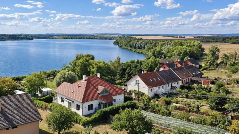 Prodej vily, Pohořelice - Nová Ves, 408 m2