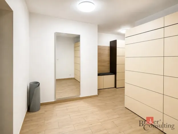 Pronájem bytu 1+kk, Milovice - Mladá, Topolová, 48 m2