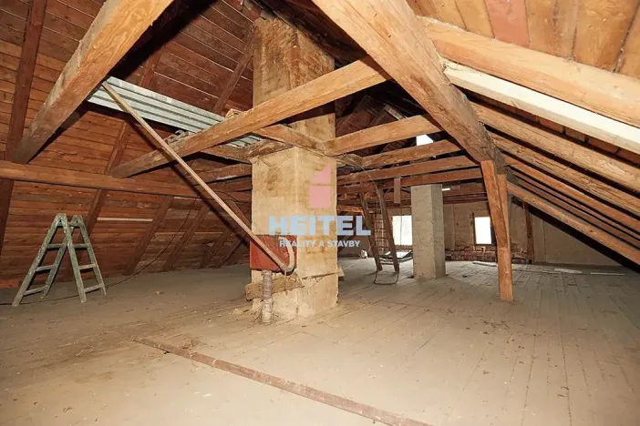 Prodej vícegeneračního domu, Hanušovice, 300 m2