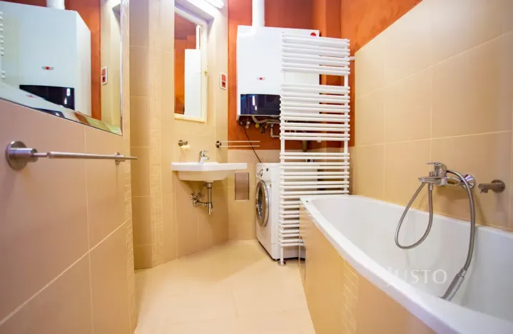 Pronájem bytu 2+1, Praha - Žižkov, Škroupovo náměstí, 78 m2