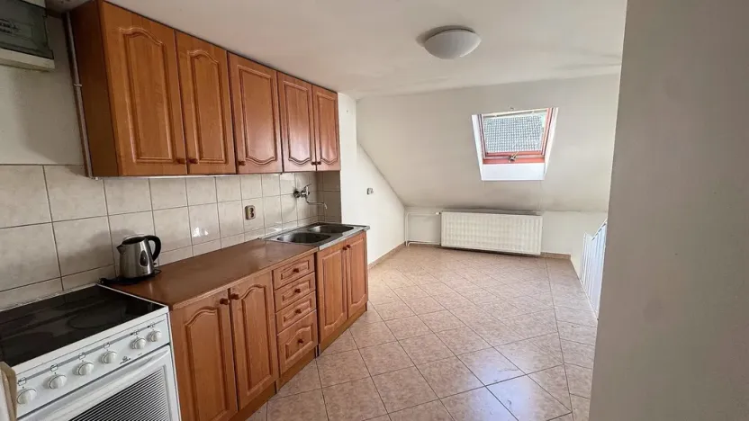 Prodej bytu 2+1, Opava, Přerovecká, 55 m2