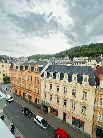 Prodej bytu 2+1, Karlovy Vary, Jaltská, 51 m2