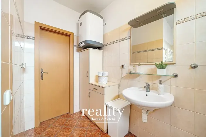 Prodej bytu 2+1, Znojmo, náměstí Svobody, 76 m2