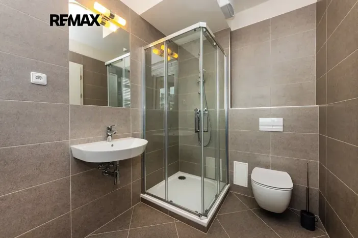 Prodej bytu 3+kk, Praha - Dolní Měcholupy, Kardausova, 84 m2