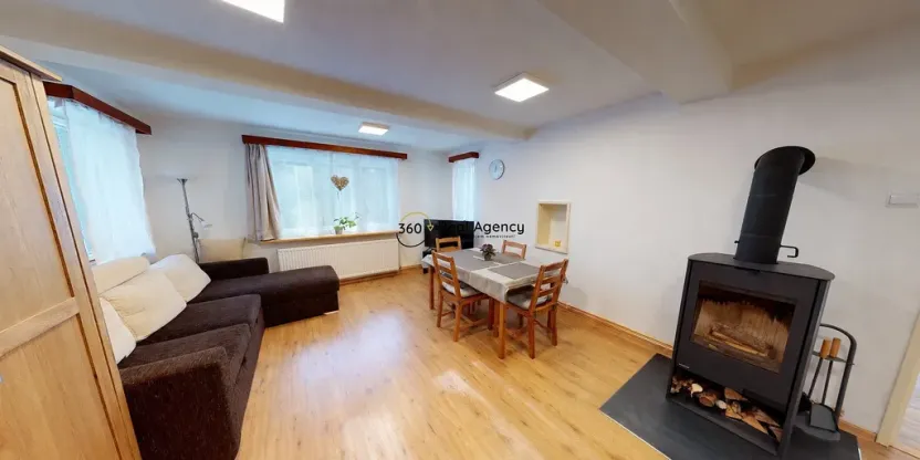 Pronájem chaty, Jevany, Ve Smrčinách, 85 m2