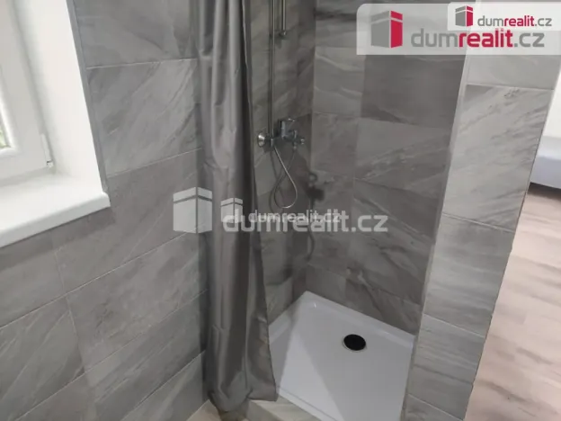 Pronájem bytu 1+1, Nymburk, Jízdecká, 32 m2
