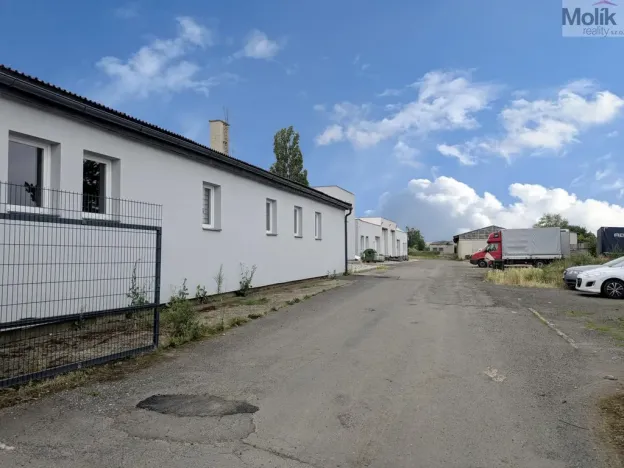 Pronájem skladu, Hrobčice - Razice, 400 m2