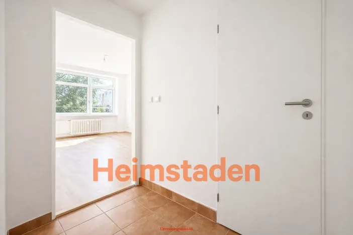 Pronájem bytu 1+kk, Ostrava - Poruba, náměstí Jana Nerudy, 28 m2