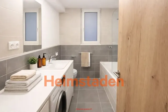 Pronájem bytu 2+kk, Praha - Holešovice, Vrbenského, 55 m2