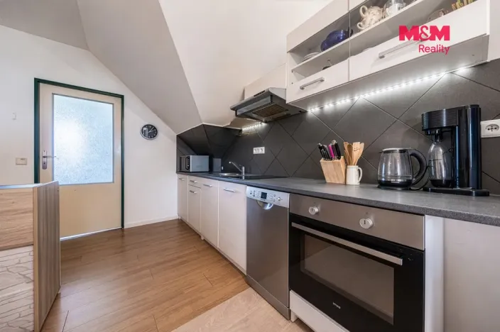 Prodej rodinného domu, Řitka, Zahradní, 226 m2