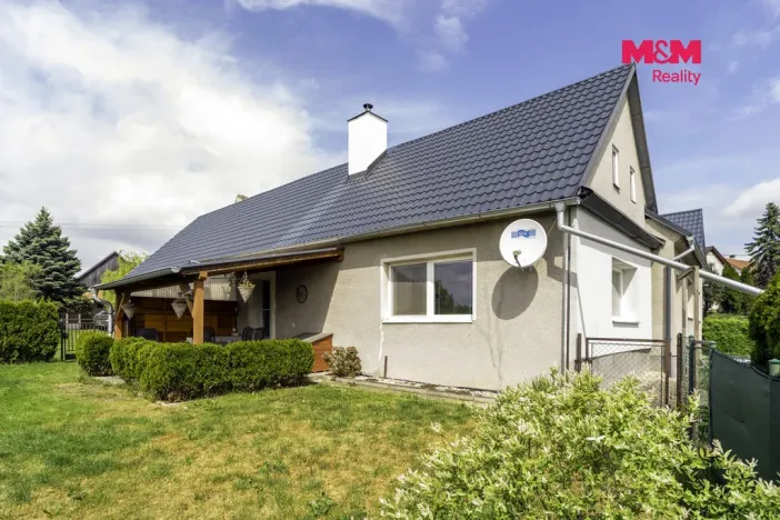 Prodej rodinného domu, Uhersko, 120 m2