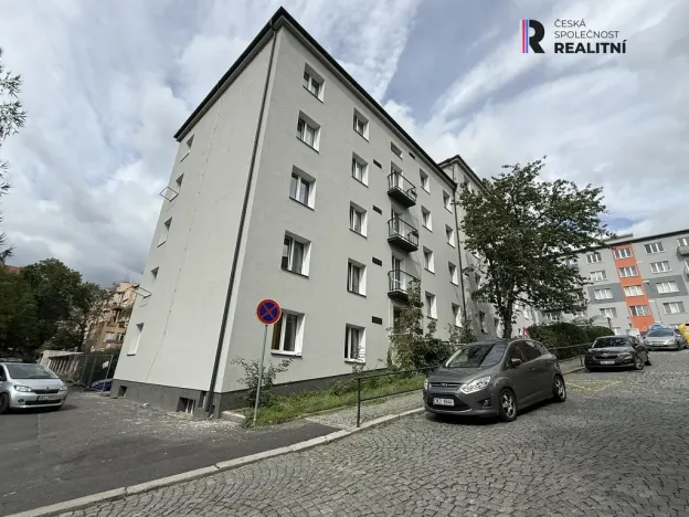 Prodej bytu 2+1, Karlovy Vary - Rybáře, Roháče z Dubé, 53 m2