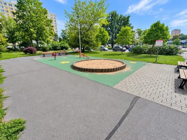 Prodej bytu 1+kk, Pardubice - Polabiny, kpt. Bartoše, 36 m2
