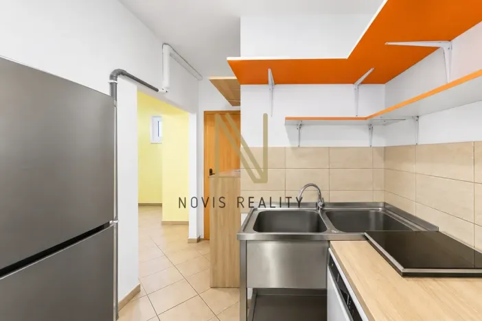 Prodej obchodního prostoru, Nezvěstice, 103 m2