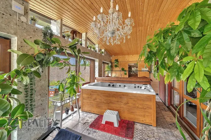 Prodej vícegeneračního domu, Pečky, 280 m2
