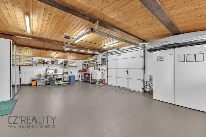 Prodej vícegeneračního domu, Pečky, 280 m2