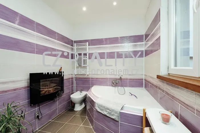 Prodej vícegeneračního domu, Pečky, 280 m2