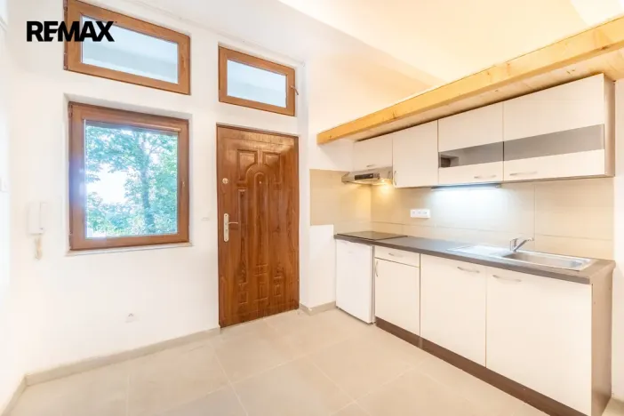 Prodej bytu 1+kk, Praha - Smíchov, Mošnova, 19 m2