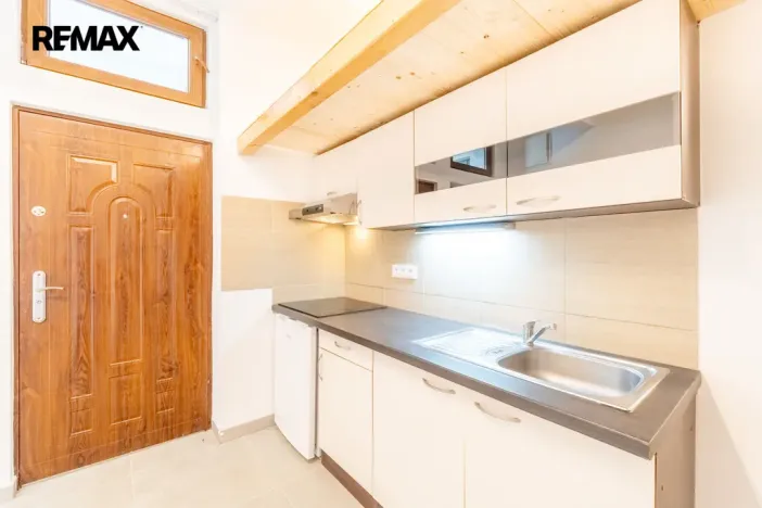 Prodej bytu 1+kk, Praha - Smíchov, Mošnova, 19 m2