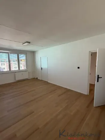 Prodej bytu 4+kk, Kadaň, Chomutovská, 74 m2