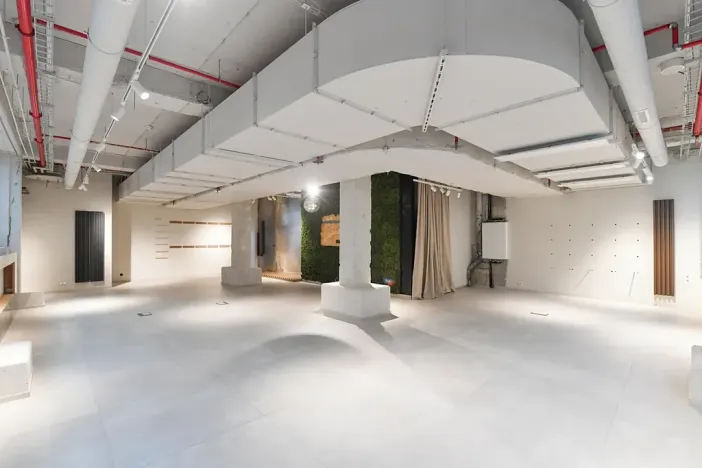 Pronájem obchodního prostoru, Praha - Holešovice, Bubenská, 242 m2