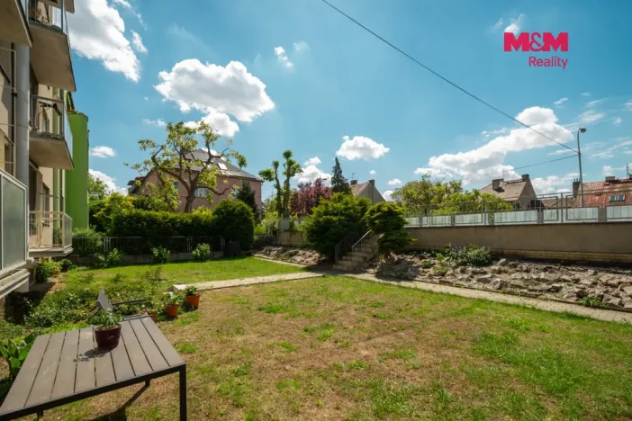 Prodej bytu 2+1, Praha - Strašnice, Královická, 52 m2