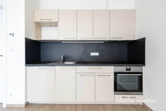 Pronájem bytu 1+kk, Praha - Libuš, Na domovině, 35 m2