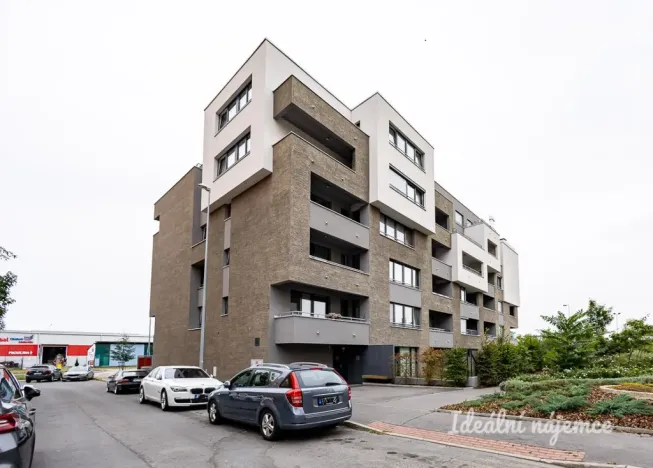 Pronájem bytu 1+kk, Praha - Libuš, Na domovině, 35 m2