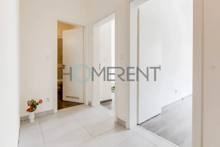 Pronájem bytu 2+kk, Praha - Nusle, Pod vilami, 48 m2