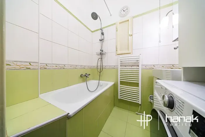 Prodej bytu 2+kk, Praha - Podolí, Pod Pekařkou, 42 m2