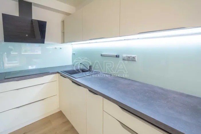 Pronájem bytu 2+kk, Neratovice, Za Jednotou, 40 m2