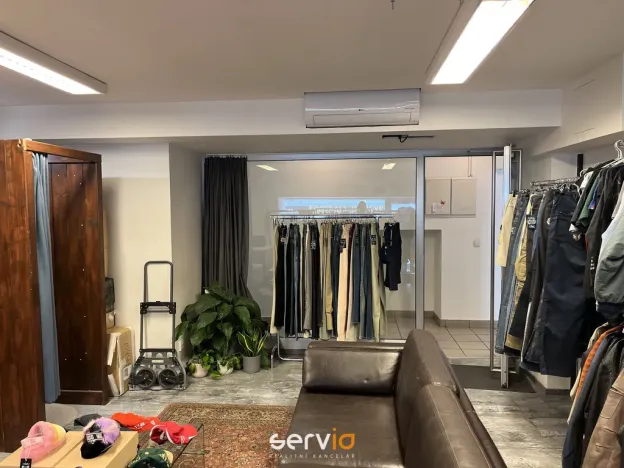 Pronájem obchodního prostoru, Brno, Masarykova, 30 m2