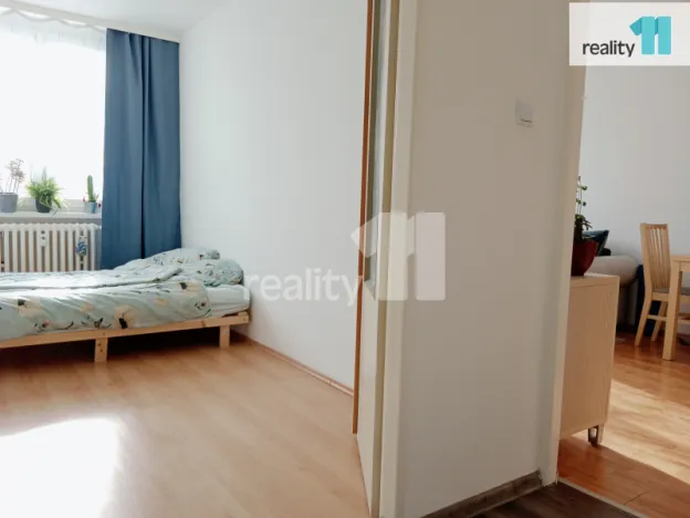 Pronájem bytu 2+kk, Praha - Kamýk, Cuřínova, 43 m2