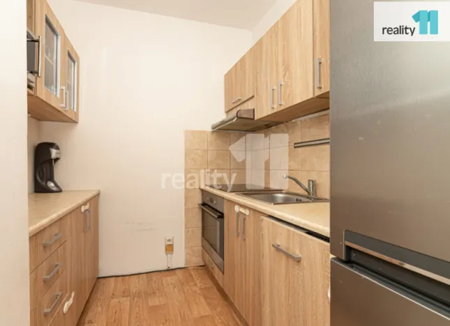 Pronájem bytu 2+kk, Praha - Kamýk, Cuřínova, 43 m2