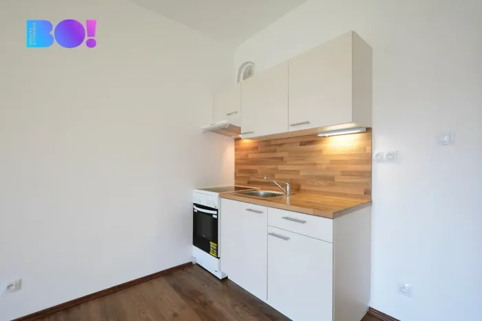 Pronájem bytu 1+kk, Louňovice, Kutnohorská, 34 m2
