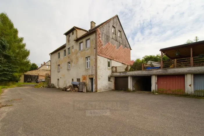 Prodej vícegeneračního domu, Moldava, 410 m2
