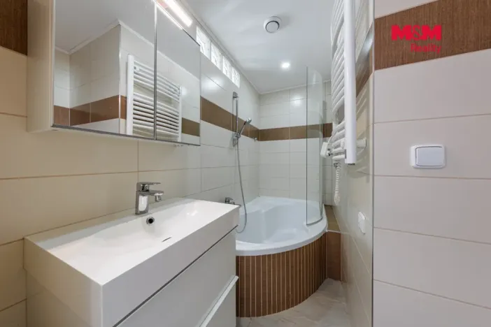 Prodej bytu 4+1, Sokolov, Jelínkova, 84 m2