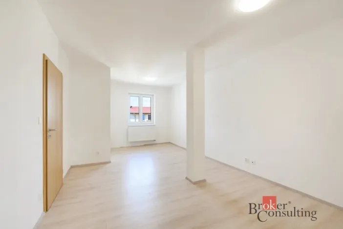 Prodej bytu 2+kk, Plzeň - Jižní Předměstí, Skvrňanská, 63 m2