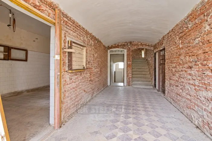 Prodej vícegeneračního domu, Moldava, 431 m2