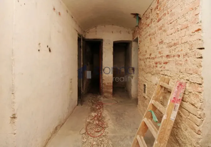 Pronájem obchodního prostoru, Praha, Polská, 83 m2