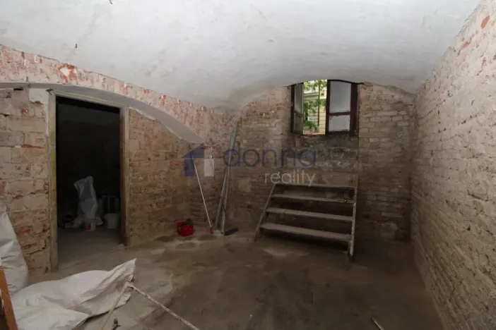 Pronájem obchodního prostoru, Praha, Polská, 83 m2